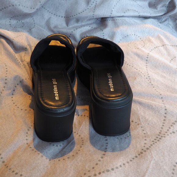 Madden Girl Y2K Slinky Chunky Wedge Sandals, Size 10, 90s mule wedge shoes - Picture 3 of 12